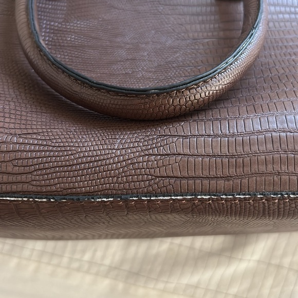 NWT LONDON FOG Caroline Lizard Satchel Brown - Picture 9 of 9